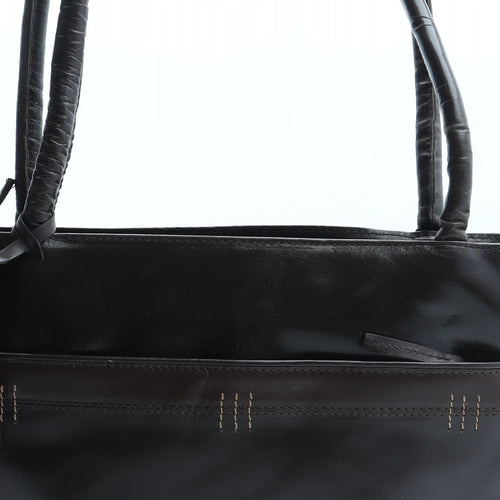 Taurus Womens Brown Leather Tote Size Medium