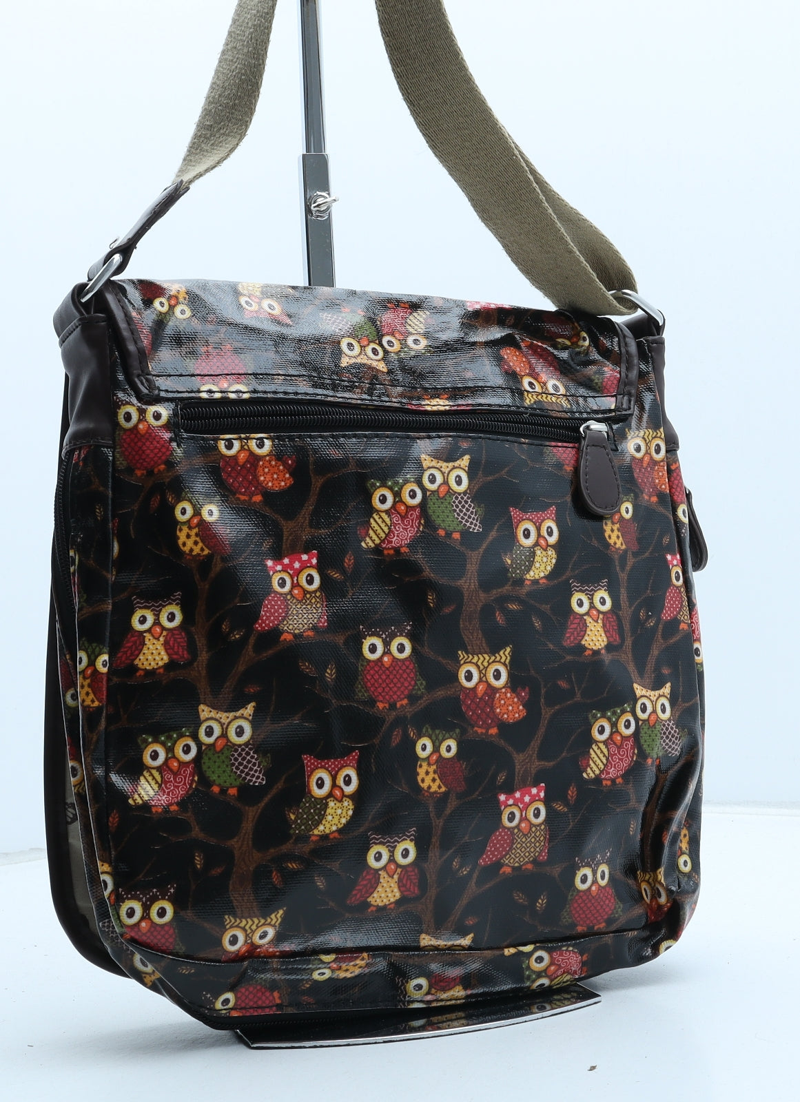 Preworn Womens Brown Geometric Polyurethane Messenger Bag Size Medium - Owls