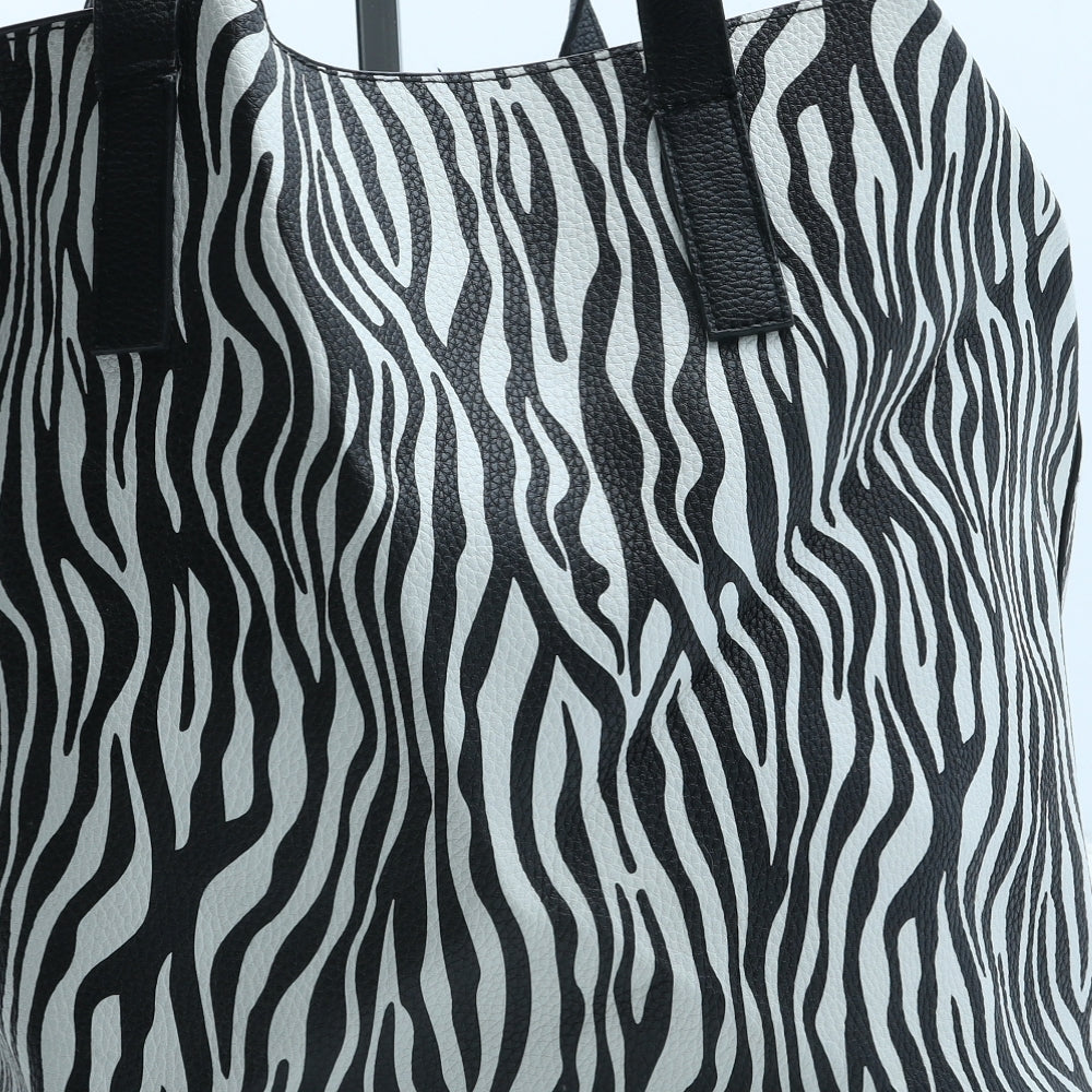 Primark Womens White Animal Print Polyurethane Tote Size Large - Zebra