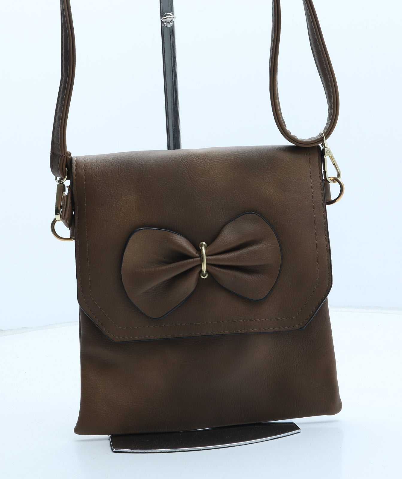 Preworn Womens Brown Polyurethane Shoulder Bag Size Small