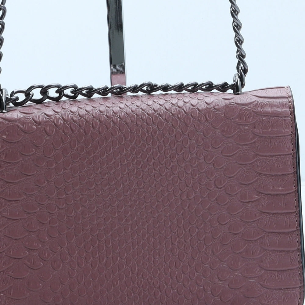 Preworn Womens Pink Polyurethane Crossbody Size Small - Croc Texture