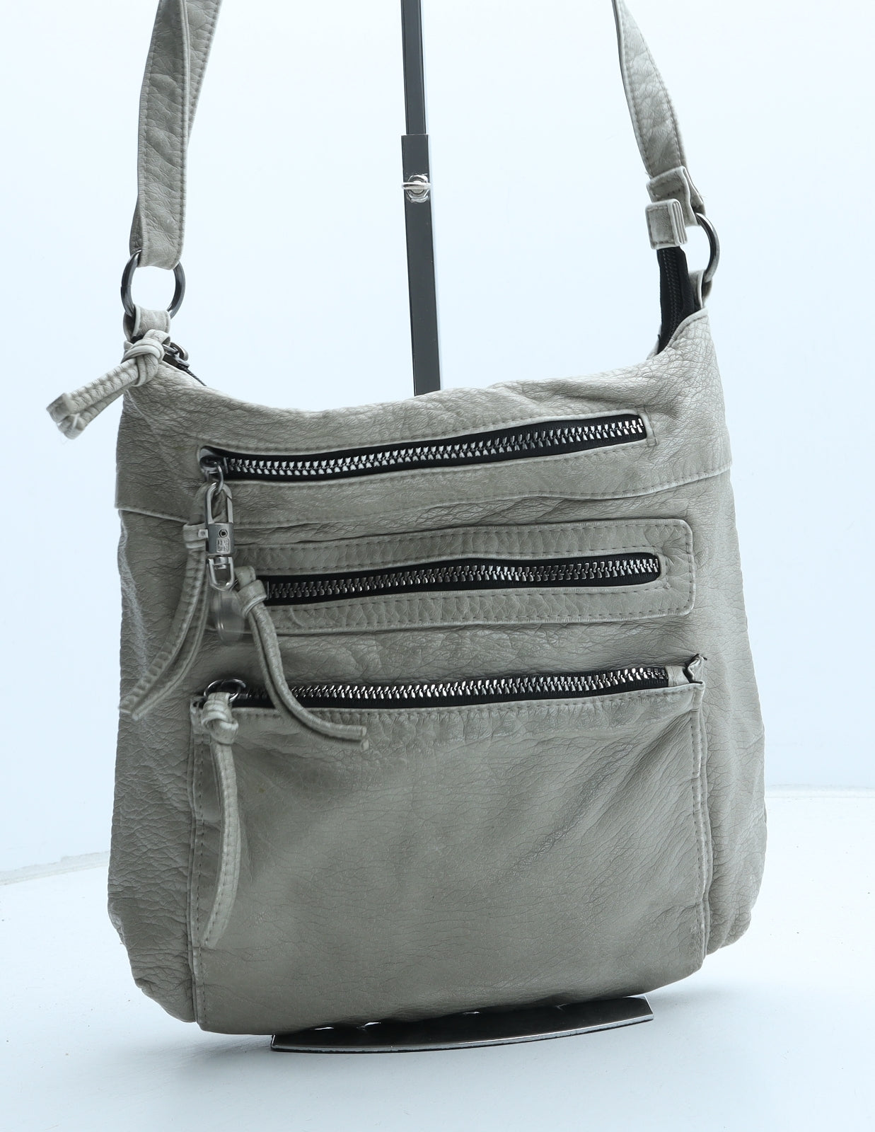 Primark Womens Begonia Pink Polyurethane Crossbody Size Medium