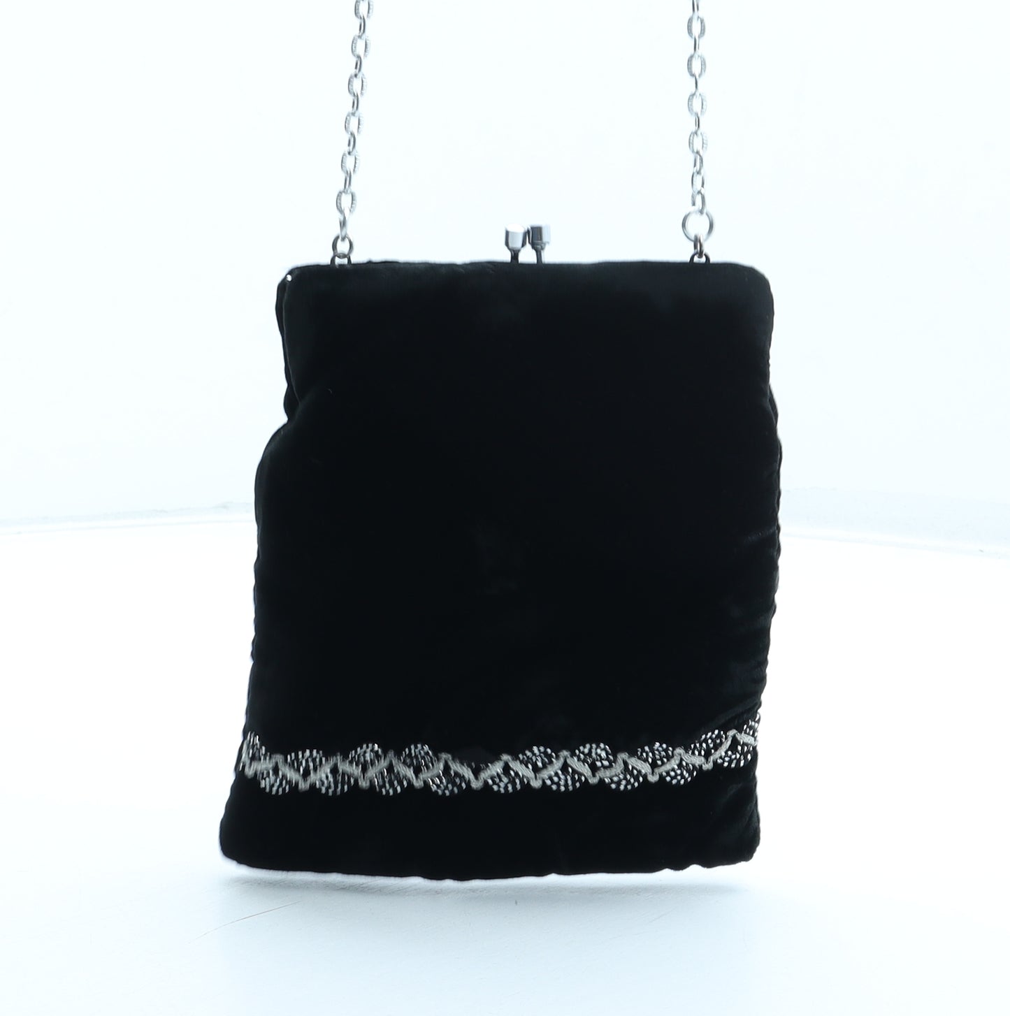 Preworn Womens Black Polyester Clutch Size Small