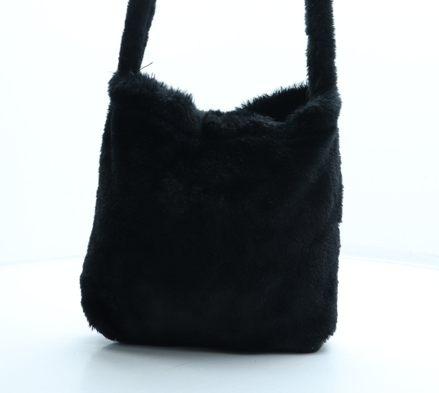 Preworn Womens Black Polyester Shoulder Bag Size Small - Faux Fur