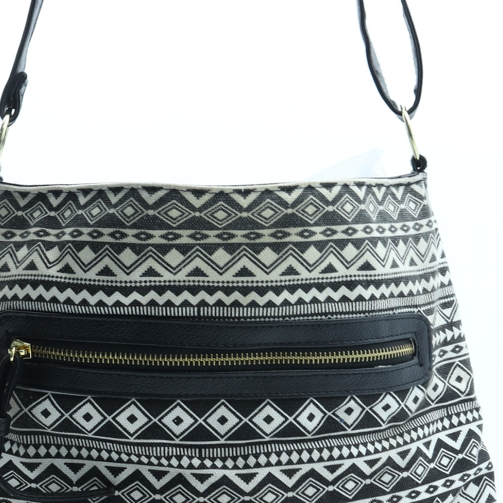 Preworn Womens Black Geometric Cotton Shoulder Bag Size Medium