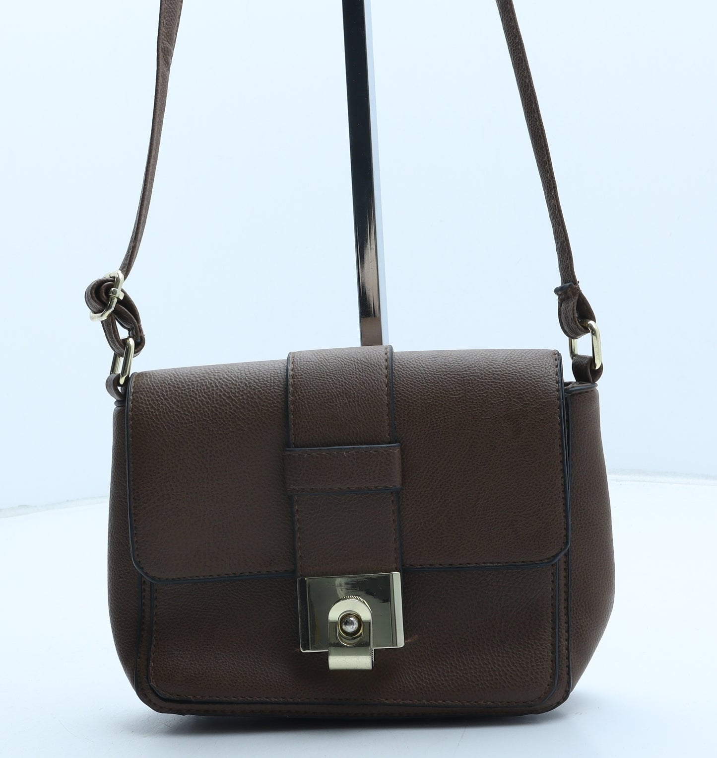 Preworn Womens Brown Polyurethane Crossbody Size Small