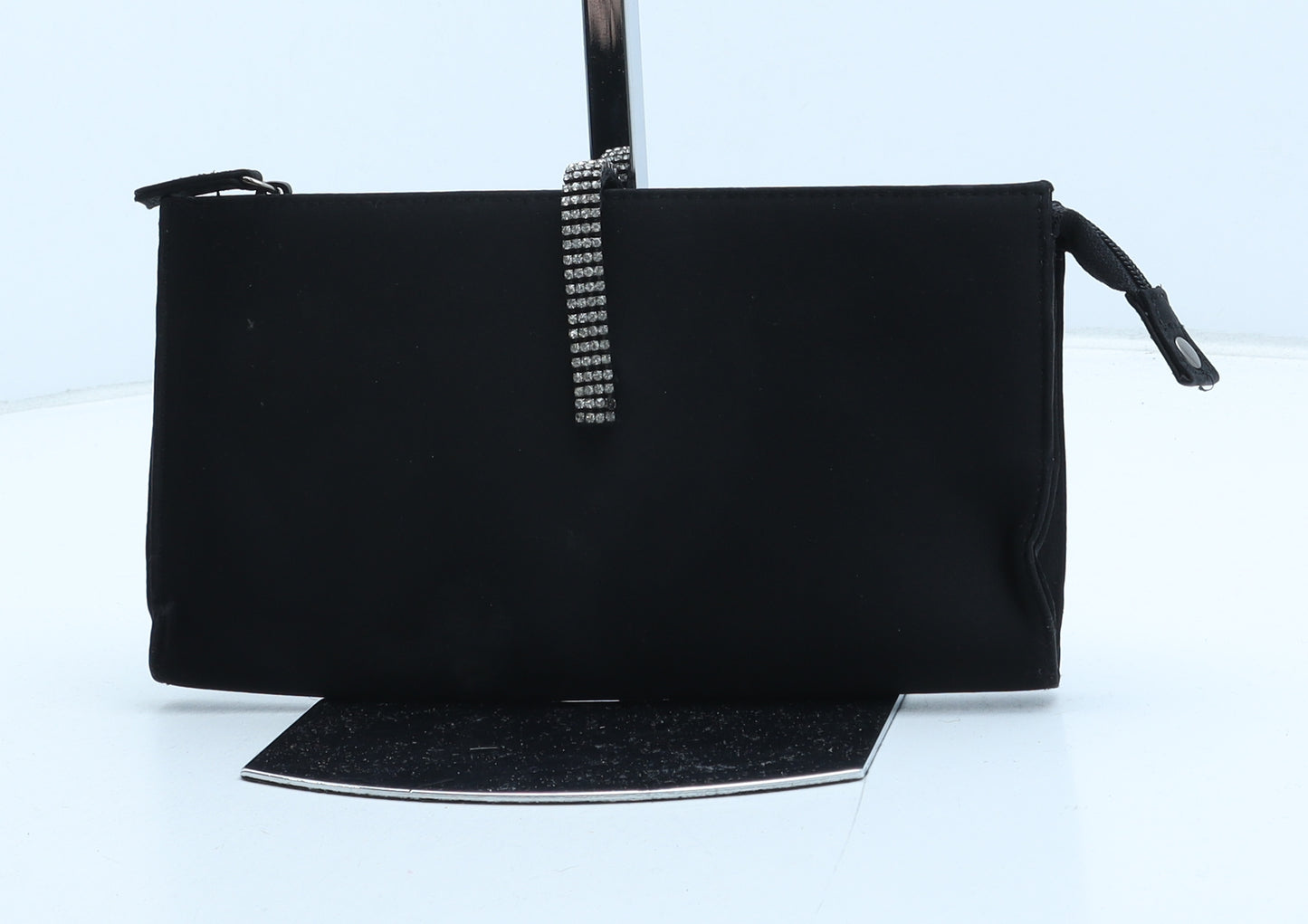 Preworn Womens Black Polyurethane Clutch Size Medium