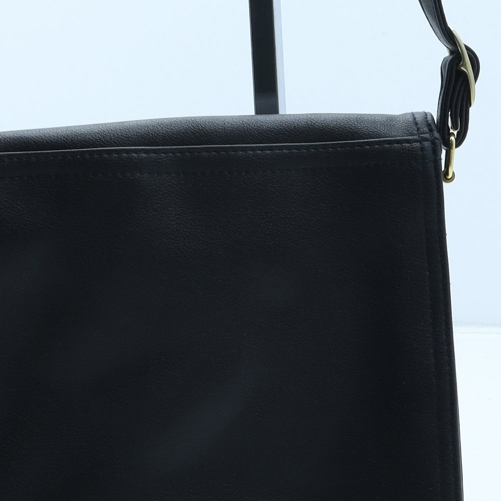 Preworn Womens Black Polyurethane Crossbody Size Small