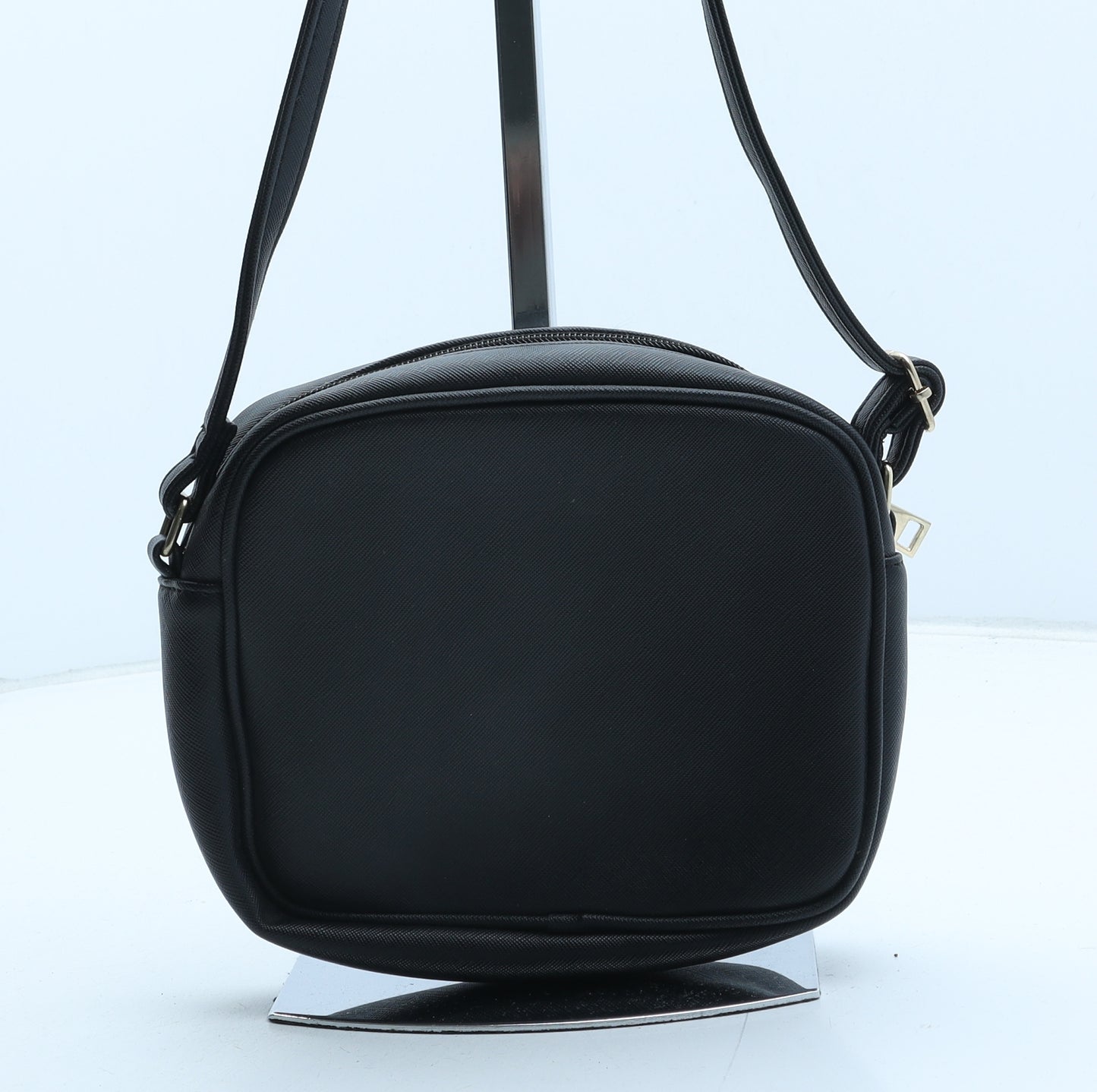 Preworn Womens Black Polyurethane Crossbody Size Small