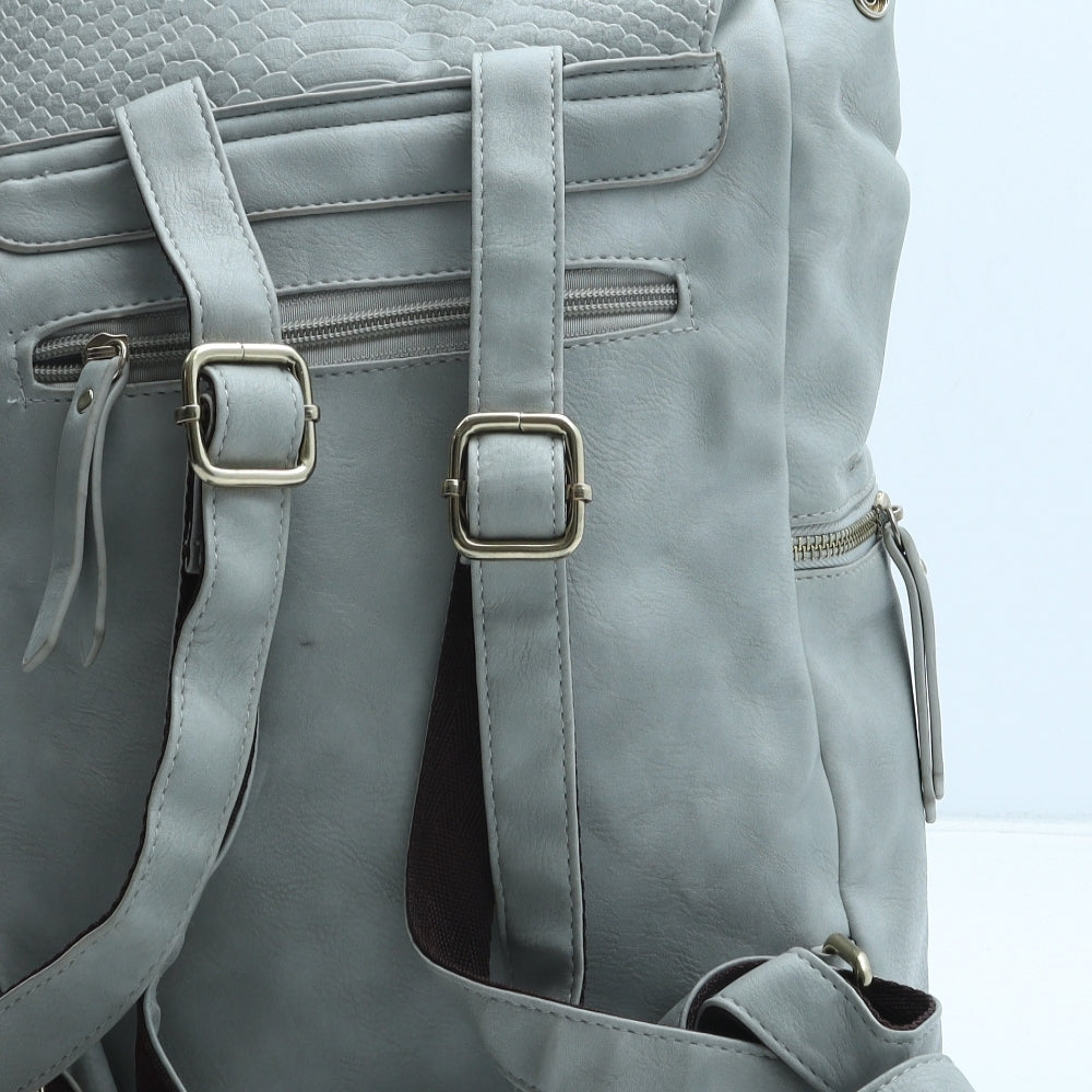 Preworn Womens Green Polyurethane Backpack Size Large - Snake Print