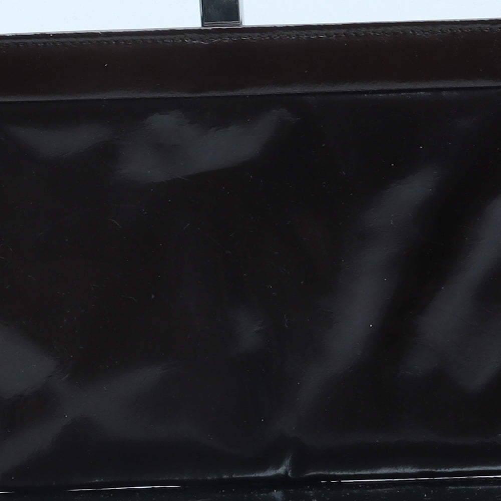 Preworn Womens Brown Geometric Polyurethane Clutch Size Medium - Snake Print