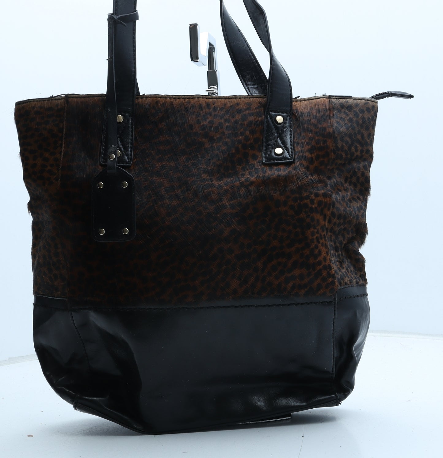 Preworn Womens Brown Animal Print Polyurethane Tote Size Medium - Leopard print