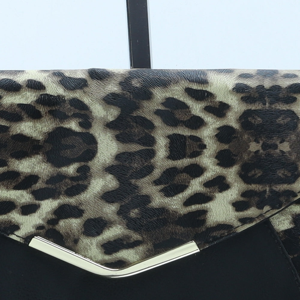 New Look Womens Beige Animal Print Polyurethane Clutch Size Medium - Leopard print