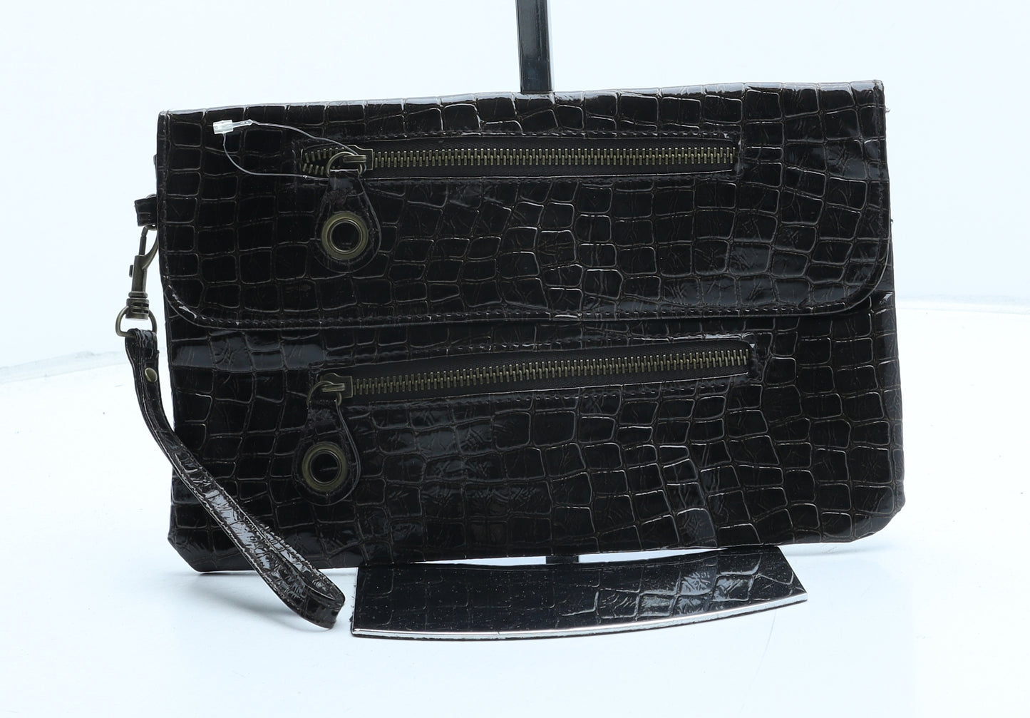 Preworn Womens Brown Polyurethane Clutch Size Small - Croc Texture