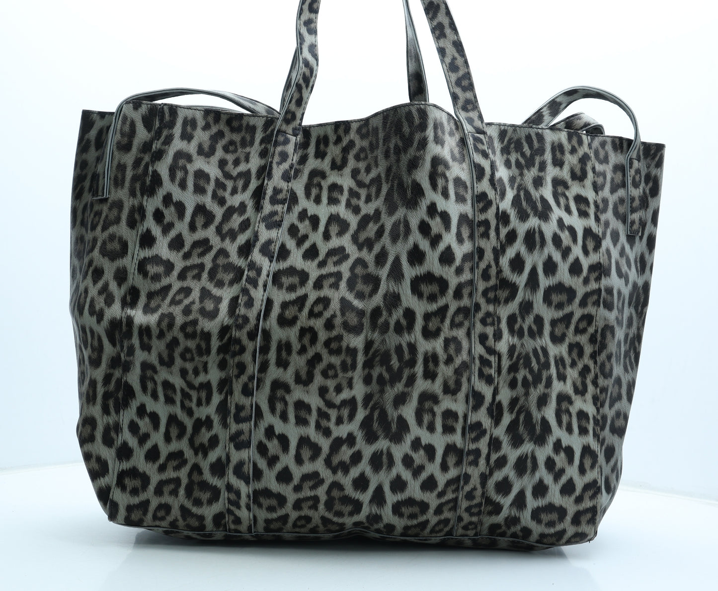 Preworn Womens Grey Animal Print PVC Tote Size Extra Large - Width 60cm Leopard Print