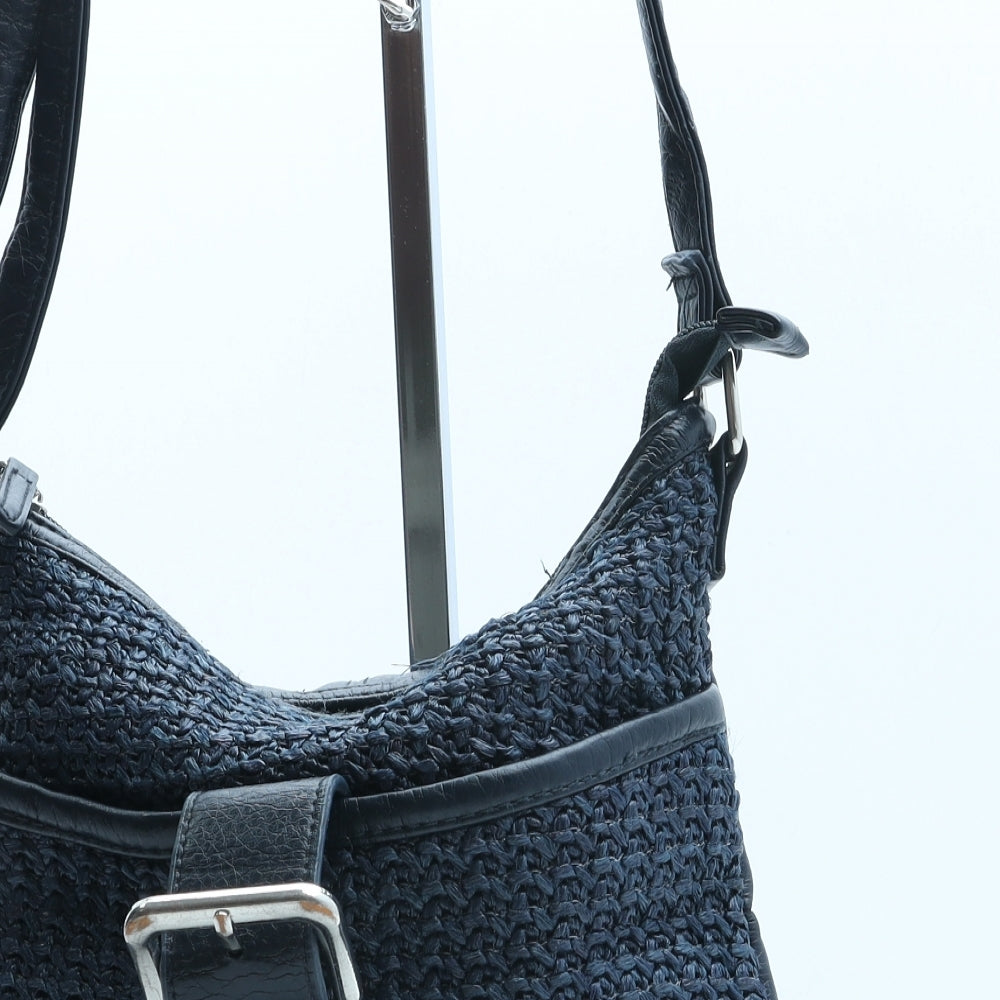 Preworn Womens Blue Geometric Polyurethane Crossbody Size Medium