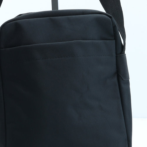 Scotts Of Stow Mens Black Polyester Crossbody Size Small
