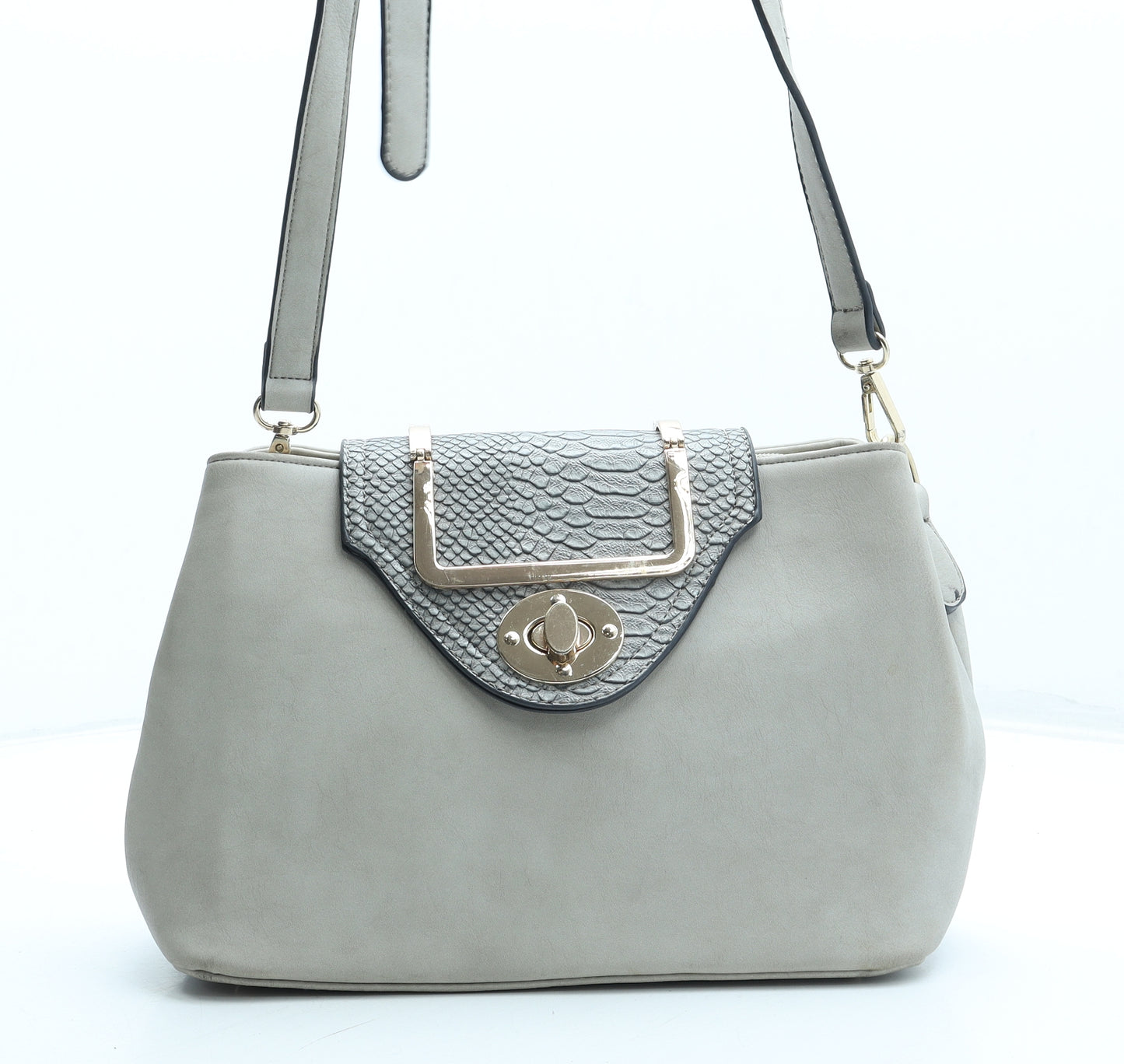 Preworn Womens Grey Polyurethane Hobo Bag Size Medium