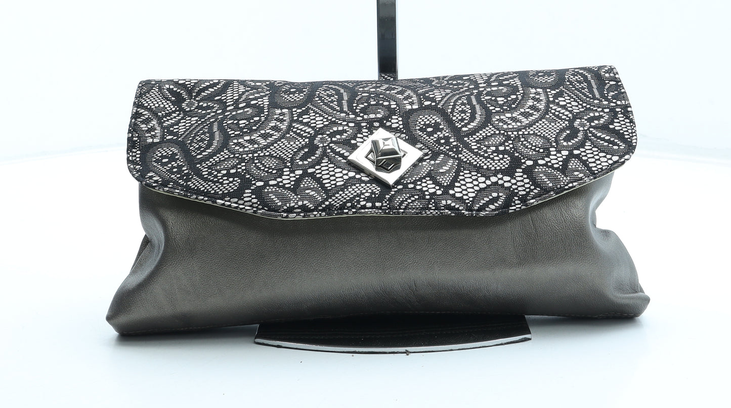 Preworn Womens Grey Polyester Clutch Size Small - Lace Detail