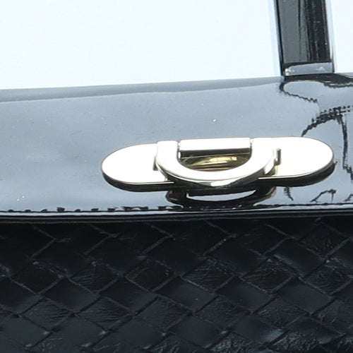 FCUK Womens Black Polyurethane Clutch Size Small