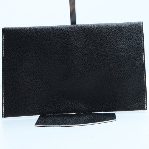 Preworn Womens Black Polyurethane Clutch Size Small