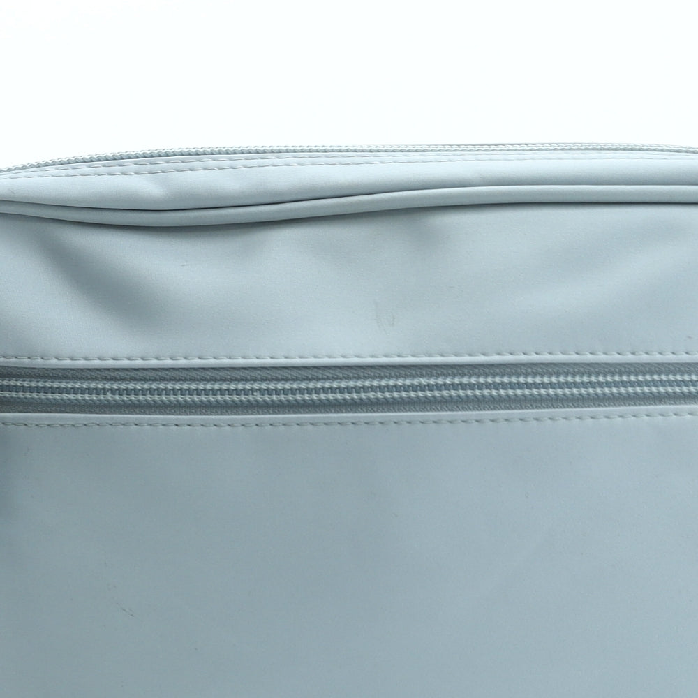 Preworn Girls Blue Polyurethane Crossbody Size Medium Zip