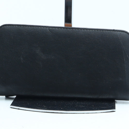 Preworn Womens Black Polyurethane Clutch Size Small