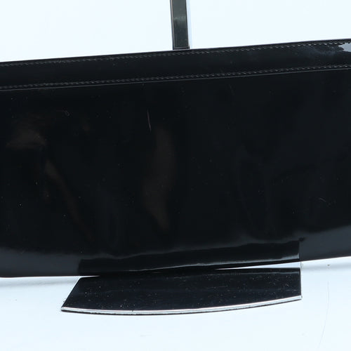 Preworn Womens Black Polyurethane Clutch Size Medium