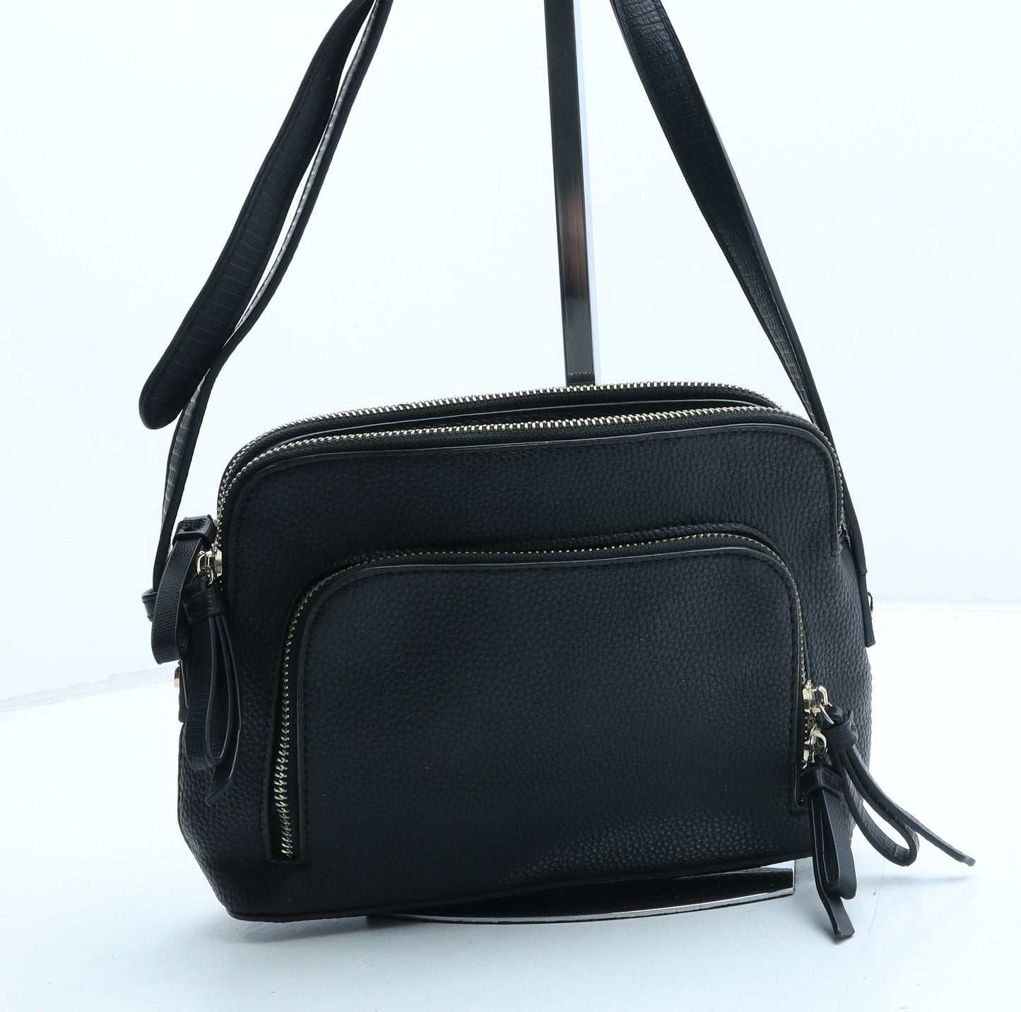 Preworn Womens Black Polyurethane Crossbody Size Small