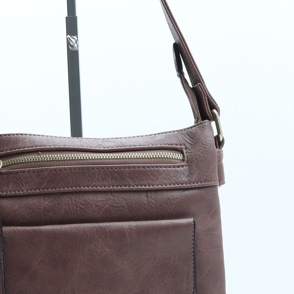 Preworn Womens Brown Polyurethane Crossbody Size Small