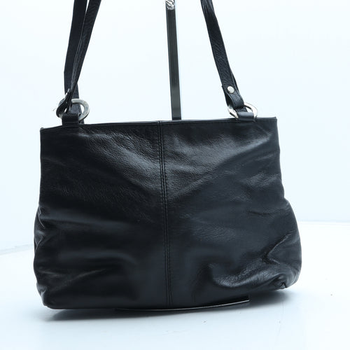 Preworn Womens Black Polyurethane Shoulder Bag Size Medium