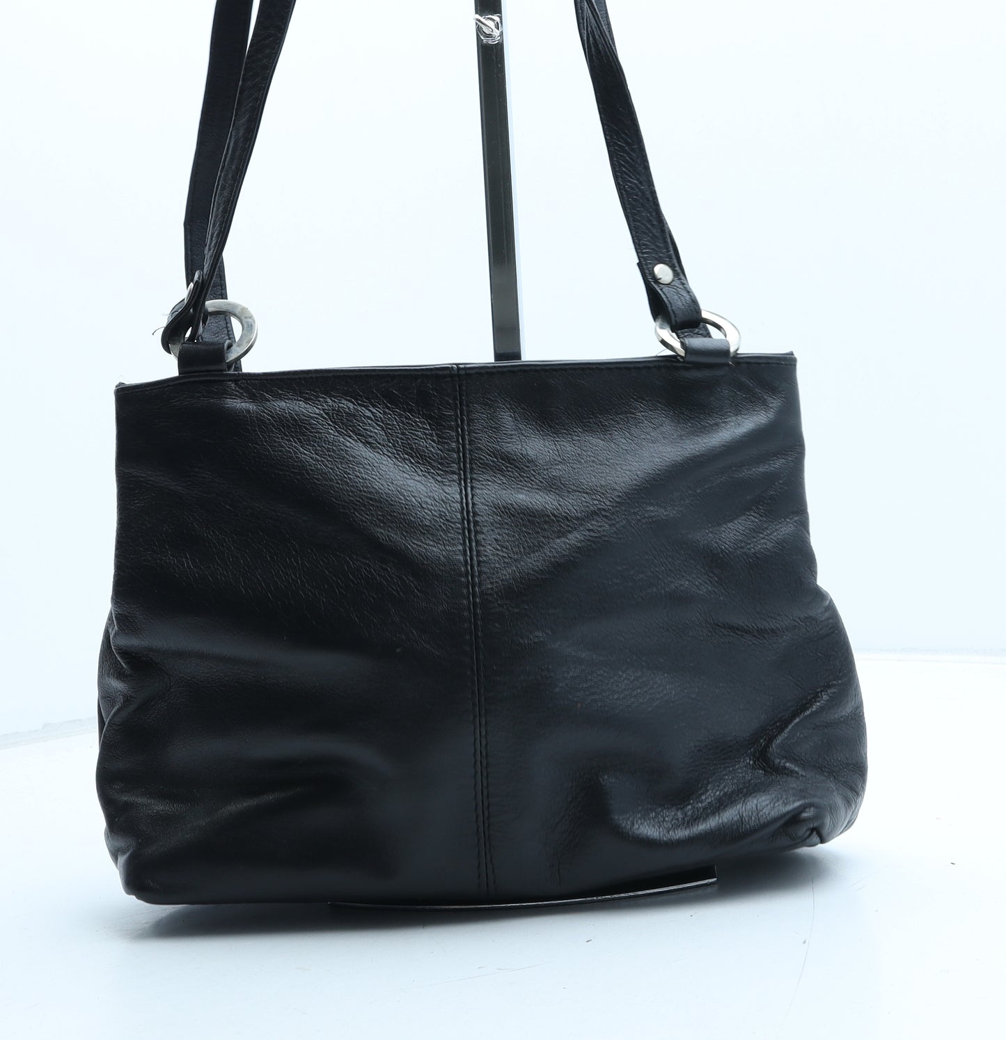 Preworn Womens Black Polyurethane Shoulder Bag Size Medium