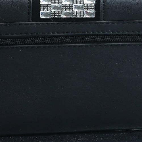 Prewron Womens Black Polyurethane Clutch Size Small