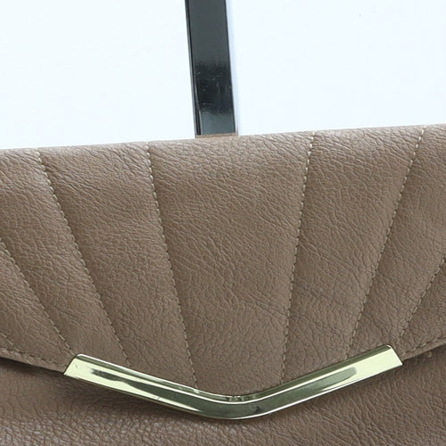Preworn Womens Brown Polyurethane Clutch Size Small