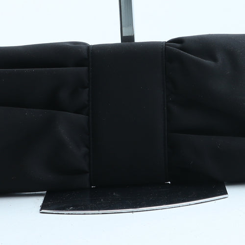Preworn Womens Black Polyurethane Clutch Size Small - Flower Detail