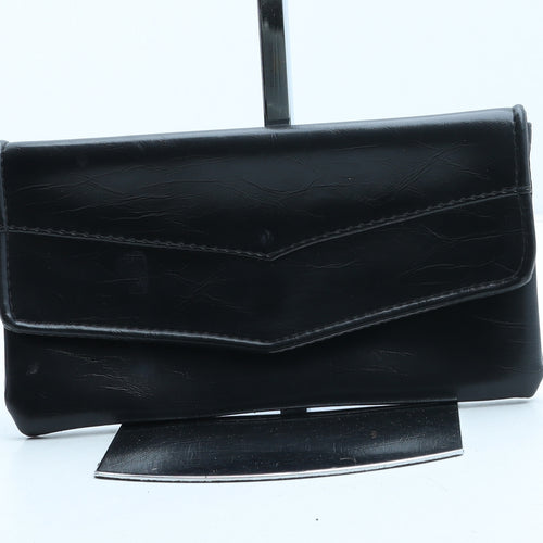 Preworn Womens Black Polyurethane Clutch Size Small