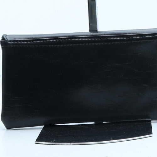 Preworn Womens Black Polyurethane Clutch Size Small