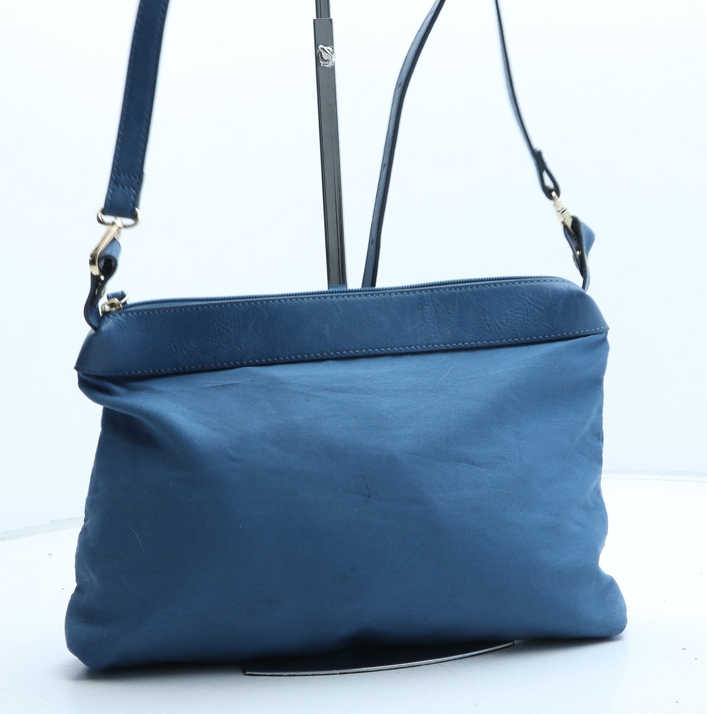 Preworn Womens Blue Polyester Crossbody Size Medium
