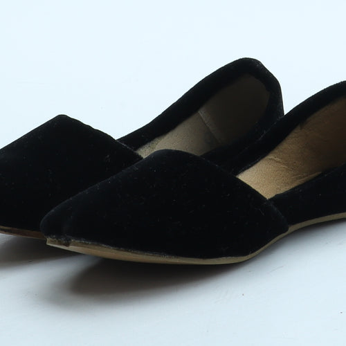 Preworn Girls Black Polyester Flat UK 6