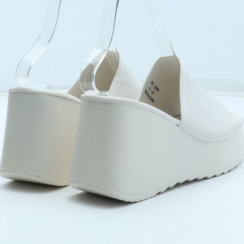 Qupid Womens White Polyurethane Mule Heel UK