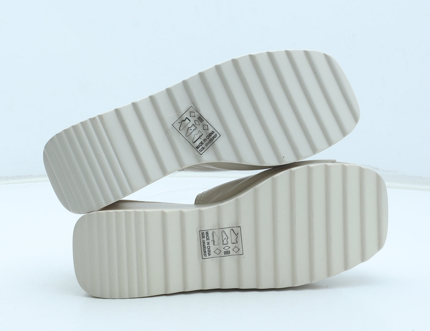 Qupid Womens White Polyurethane Mule Heel UK