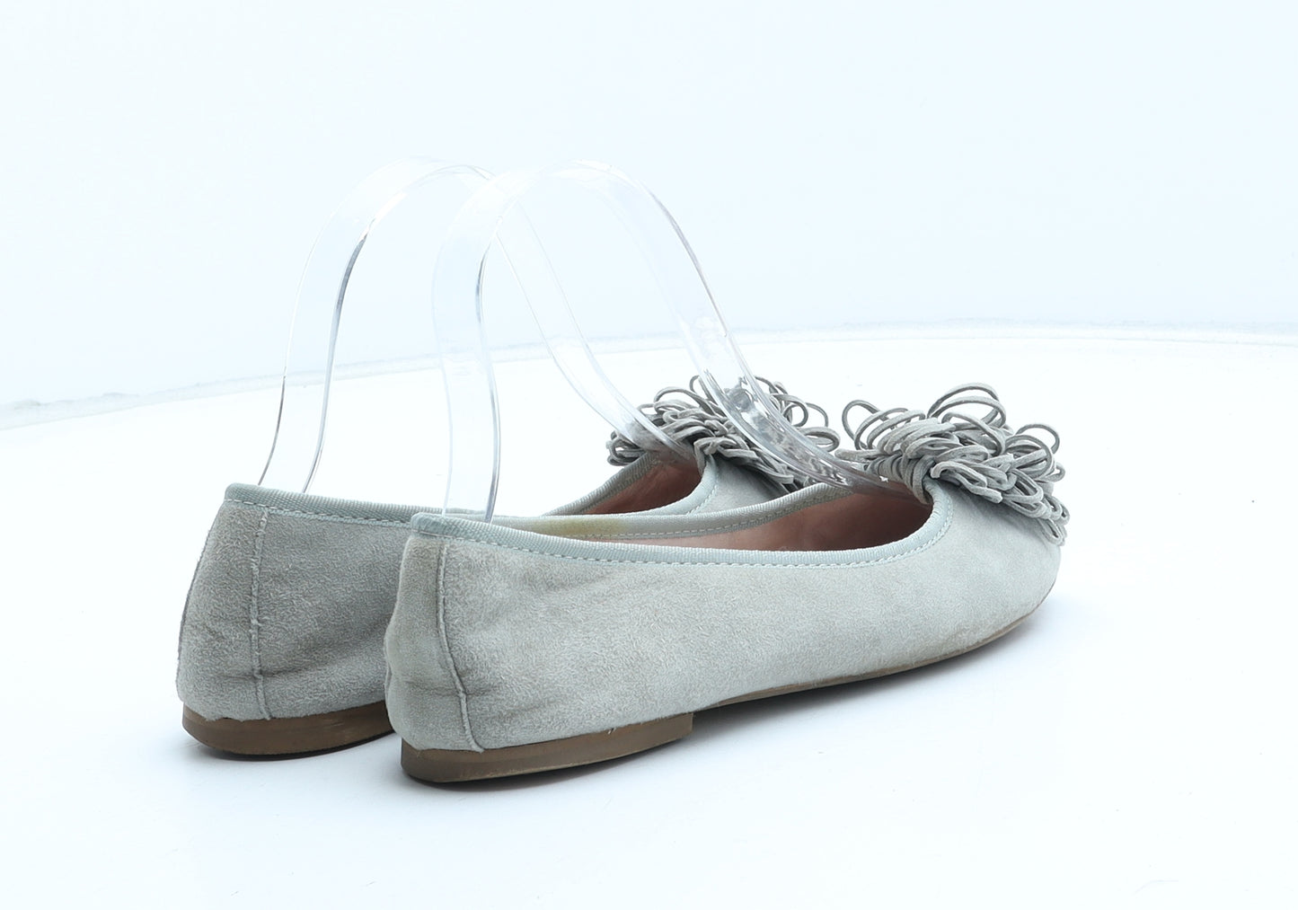 Preworn Womens Grey Synthetic Ballet Flat UK - UK Size Estimated 2