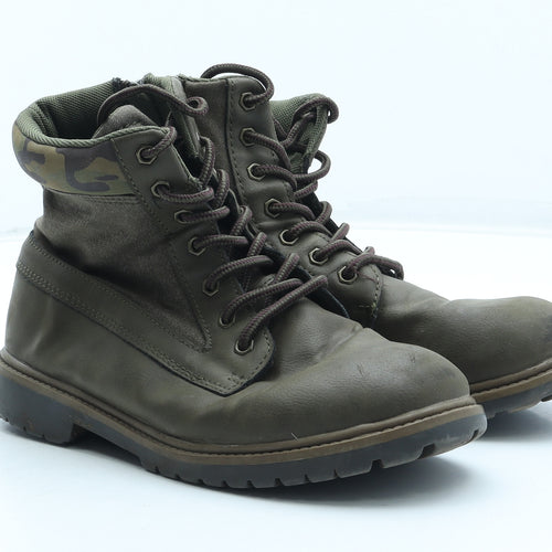 Preworn Boys Green Camouflage Polyurethane Combat Boot UK 5