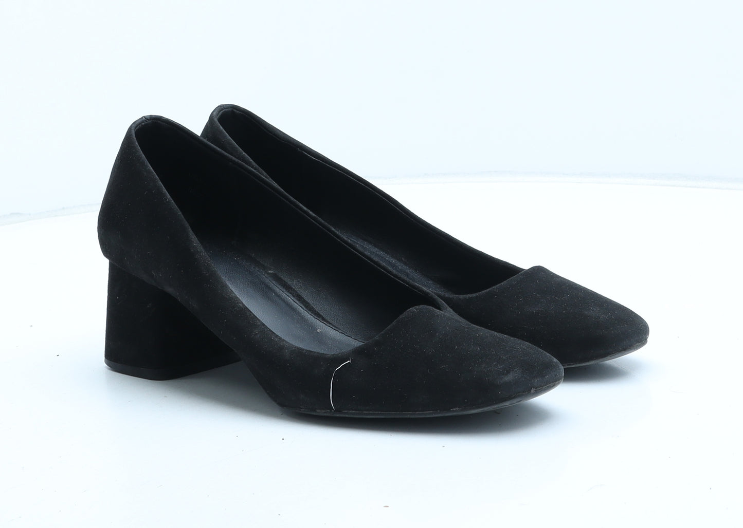 Preworn Womens Black Synthetic Court Heel UK