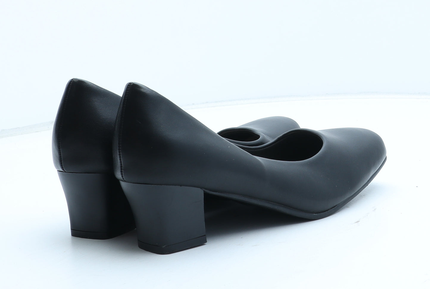 Preworn Womens Black Synthetic Court Heel UK