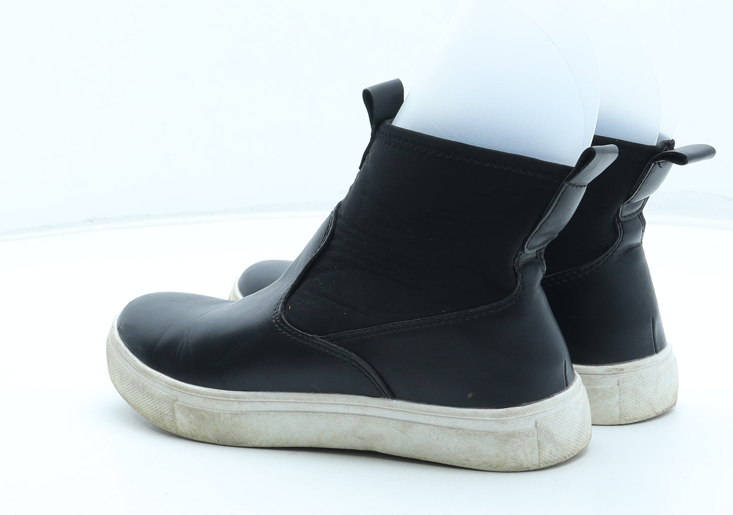 Preworn Girls Black Polyurethane Bootie Boot UK 3