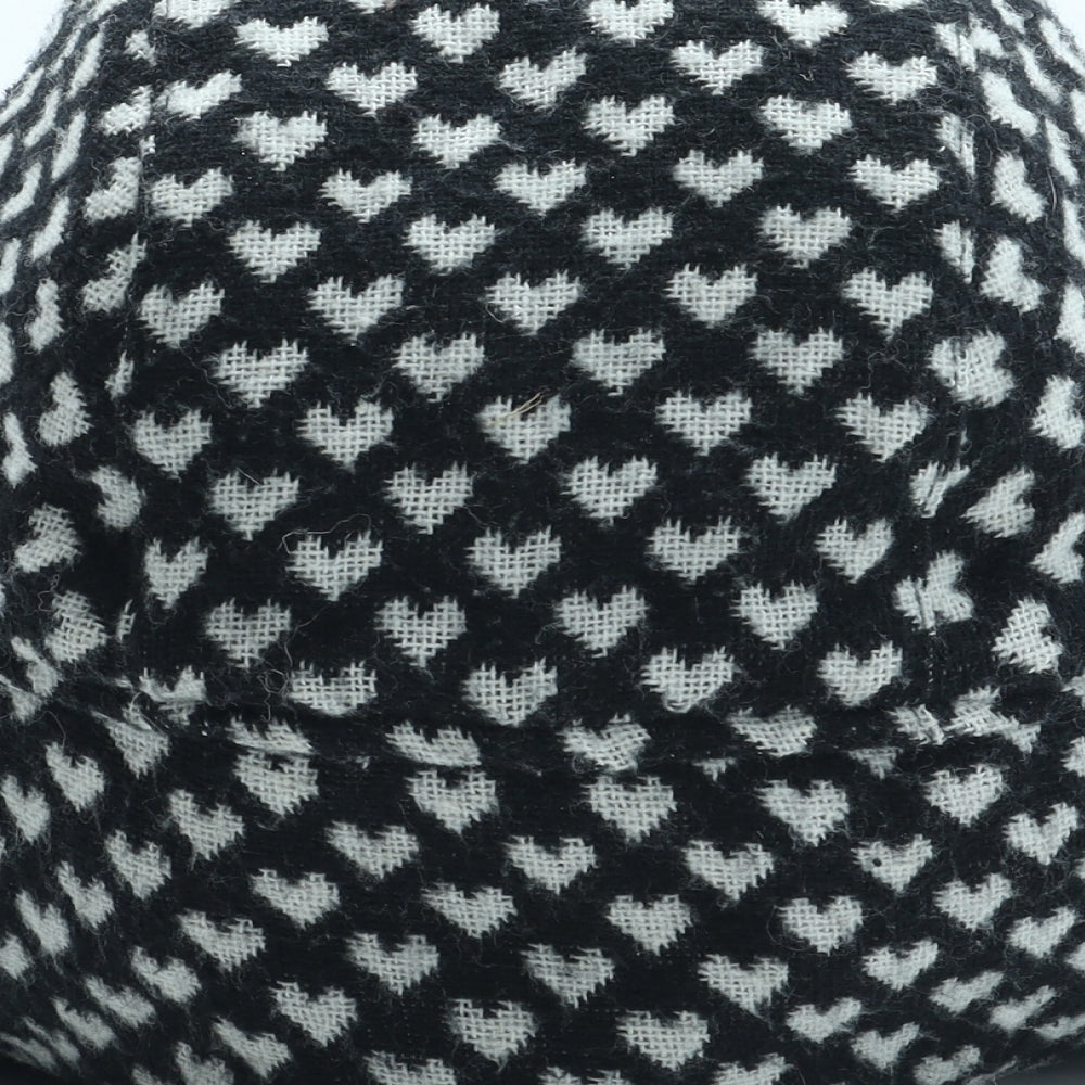 Preworn Womens Black Geometric Wool Trapper Hat One Size - Heart Pattern
