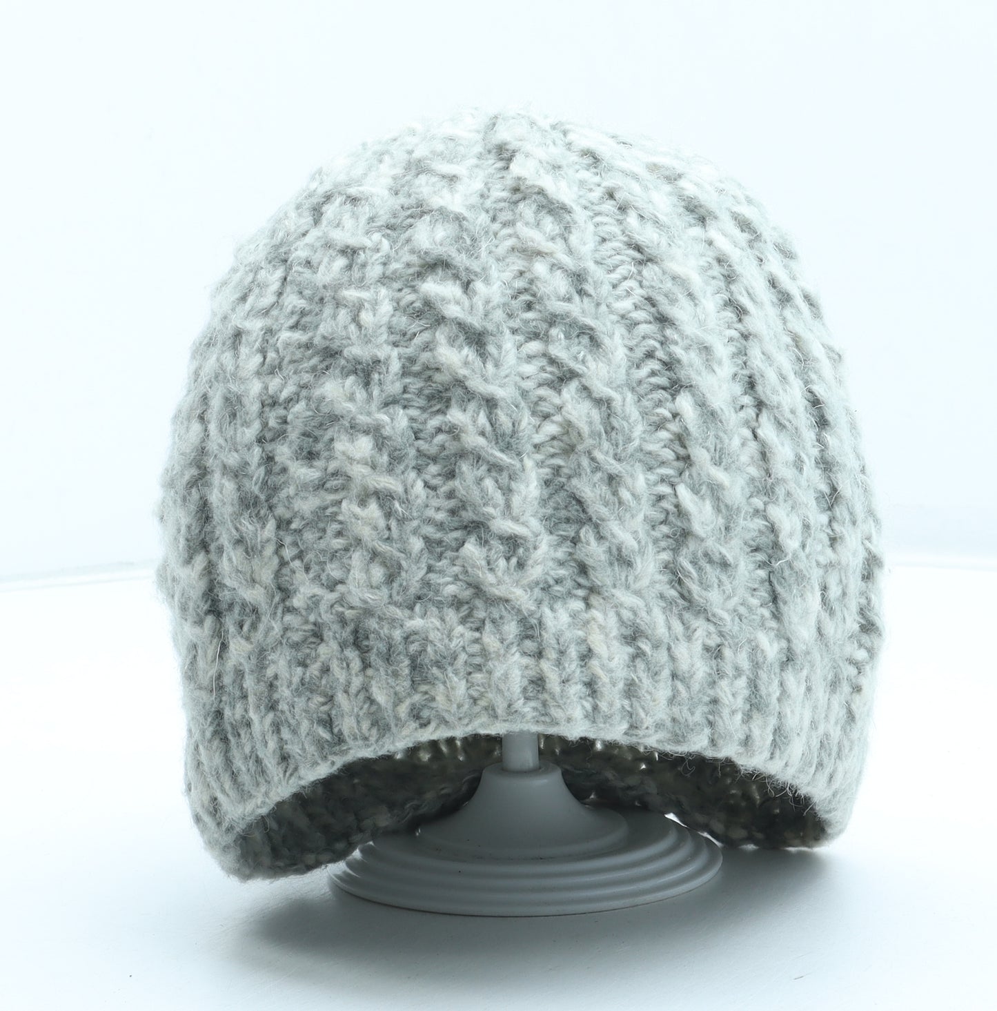 Preworn Womens Beige Acrylic Winter Hat One Size