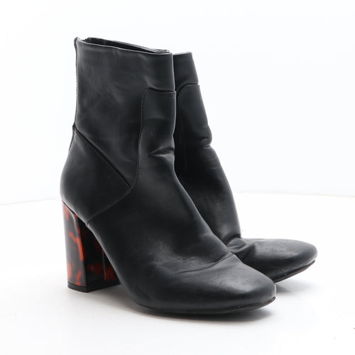 F&F Womens Black Synthetic Bootie Boot UK - Detail on Heel