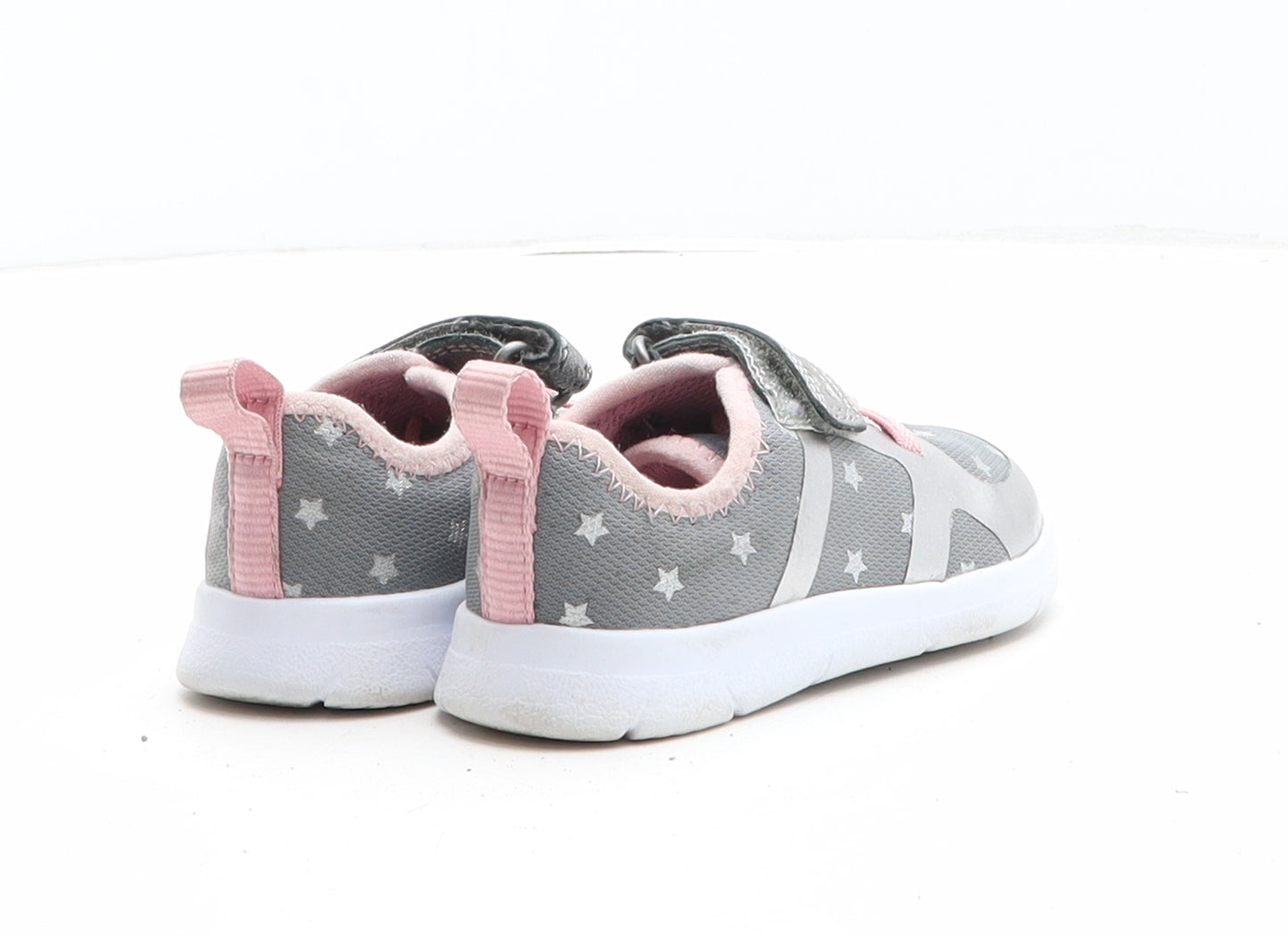 Clarks Girls Silver Geometric Synthetic Trainer UK 4.5 - Star Pattern